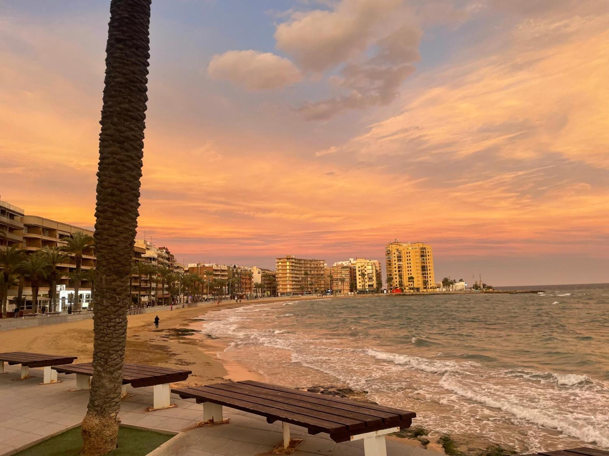 Flamenco Chill Apartment Торевиеха Екстериор снимка