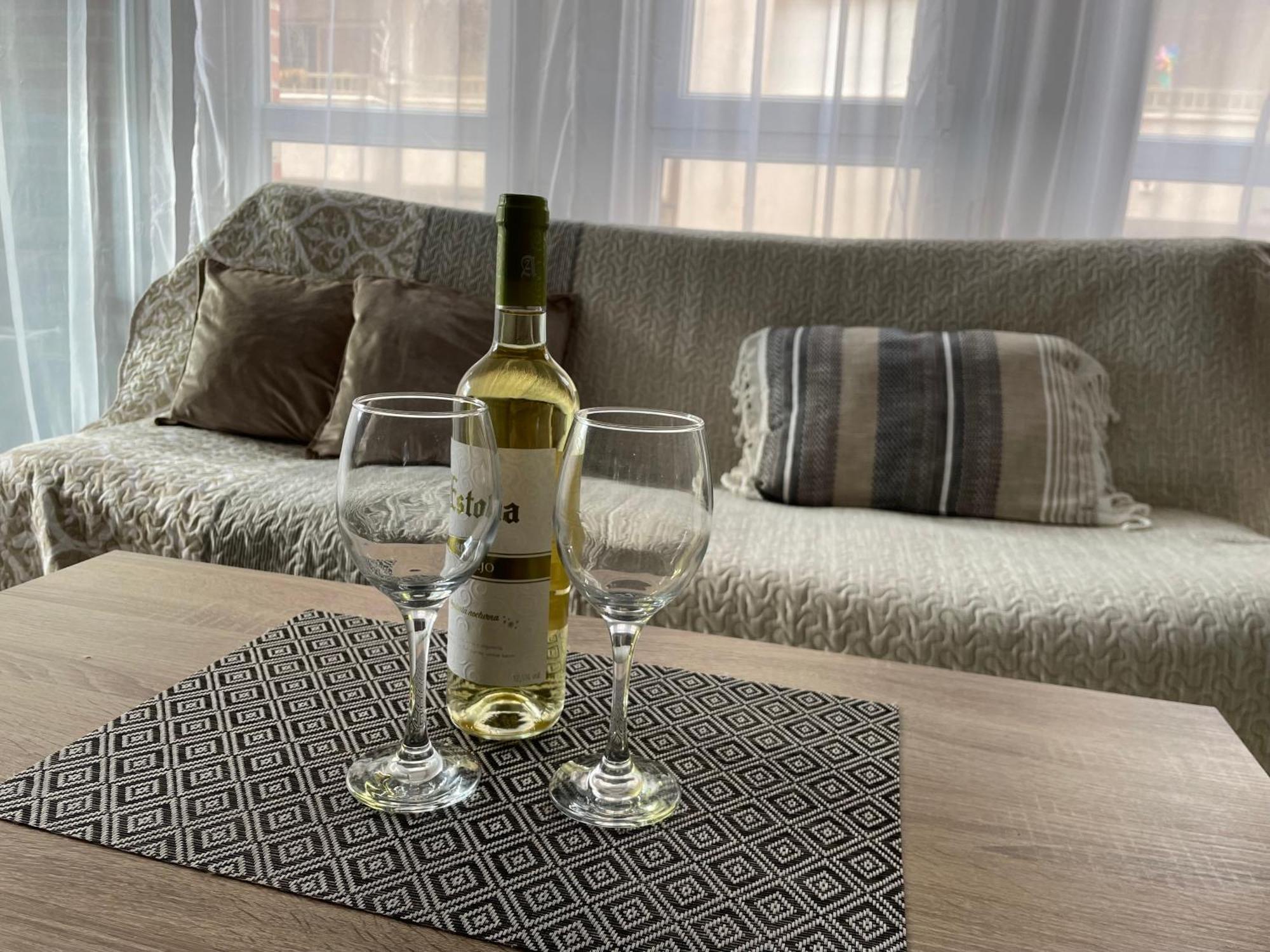 Flamenco Chill Apartment Торевиеха Екстериор снимка